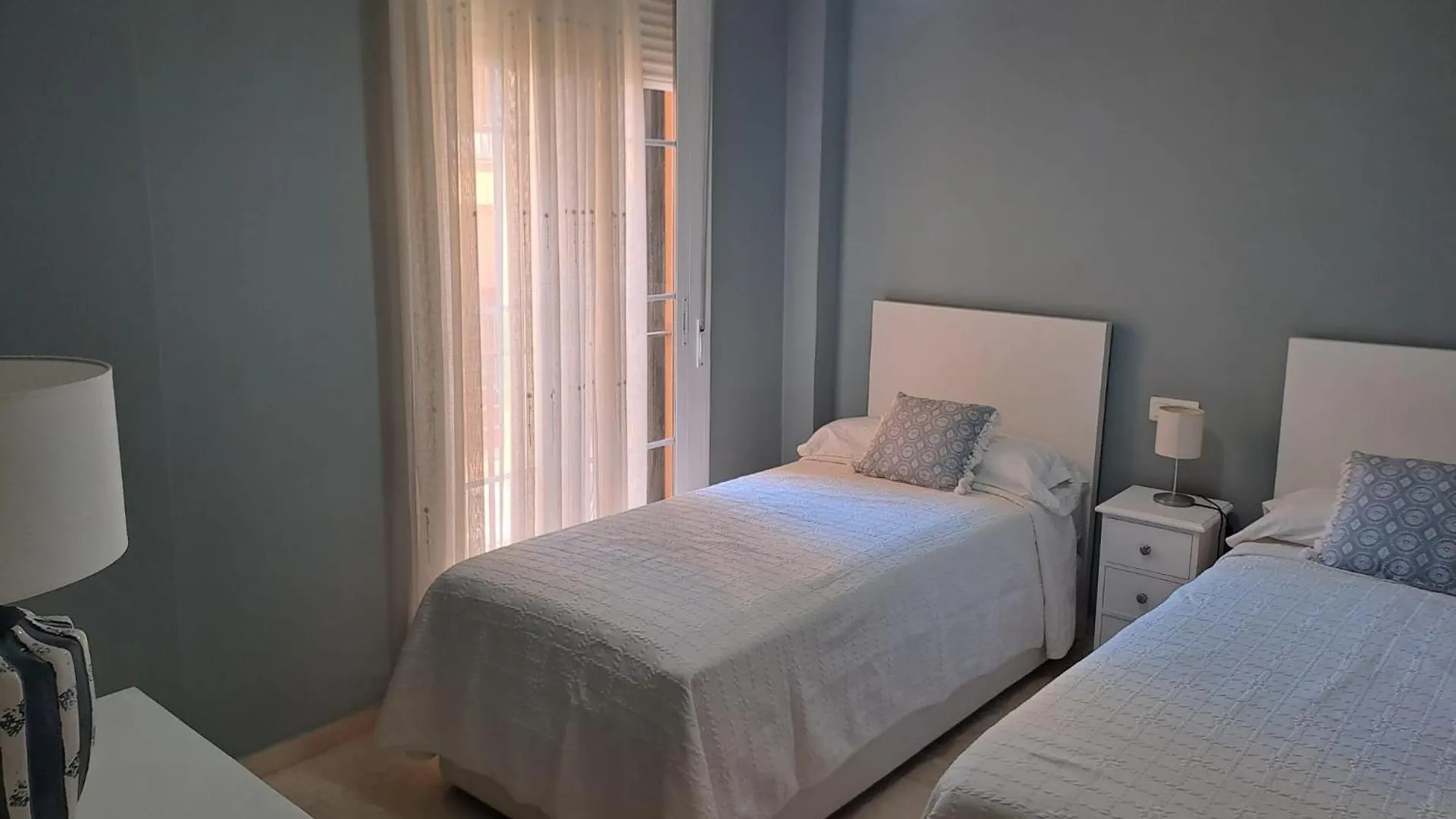 Apartament Amplio Y Cerca Del Mar Disponible Parking Manilva