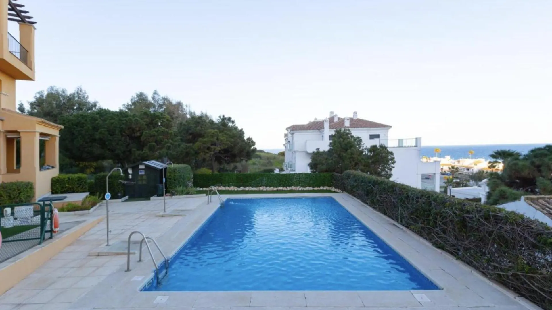Amplio Y Cerca Del Mar Disponible Parking Daire Manilva